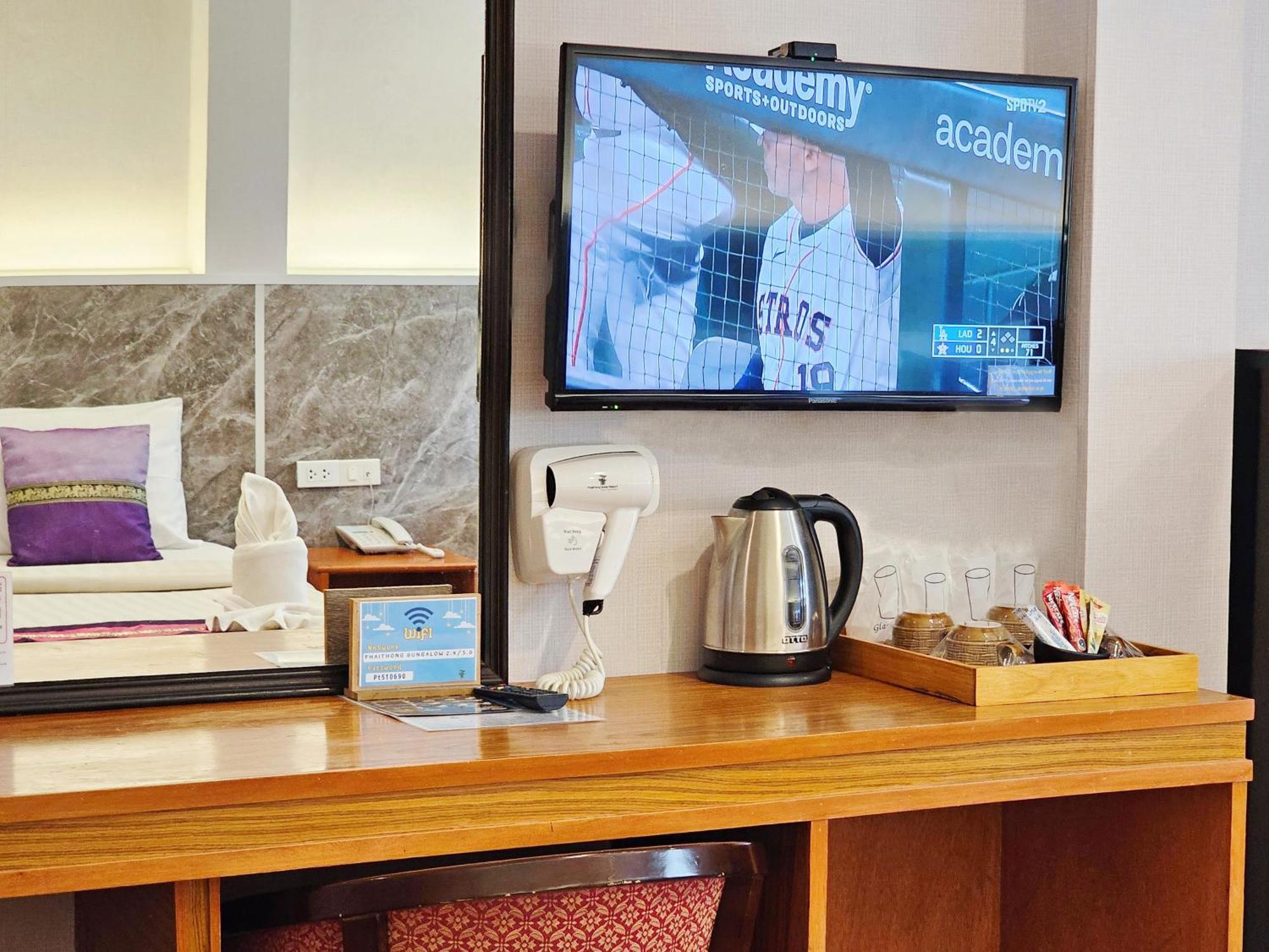Phaithong Sotel Resort Chalong Ngoại thất bức ảnh