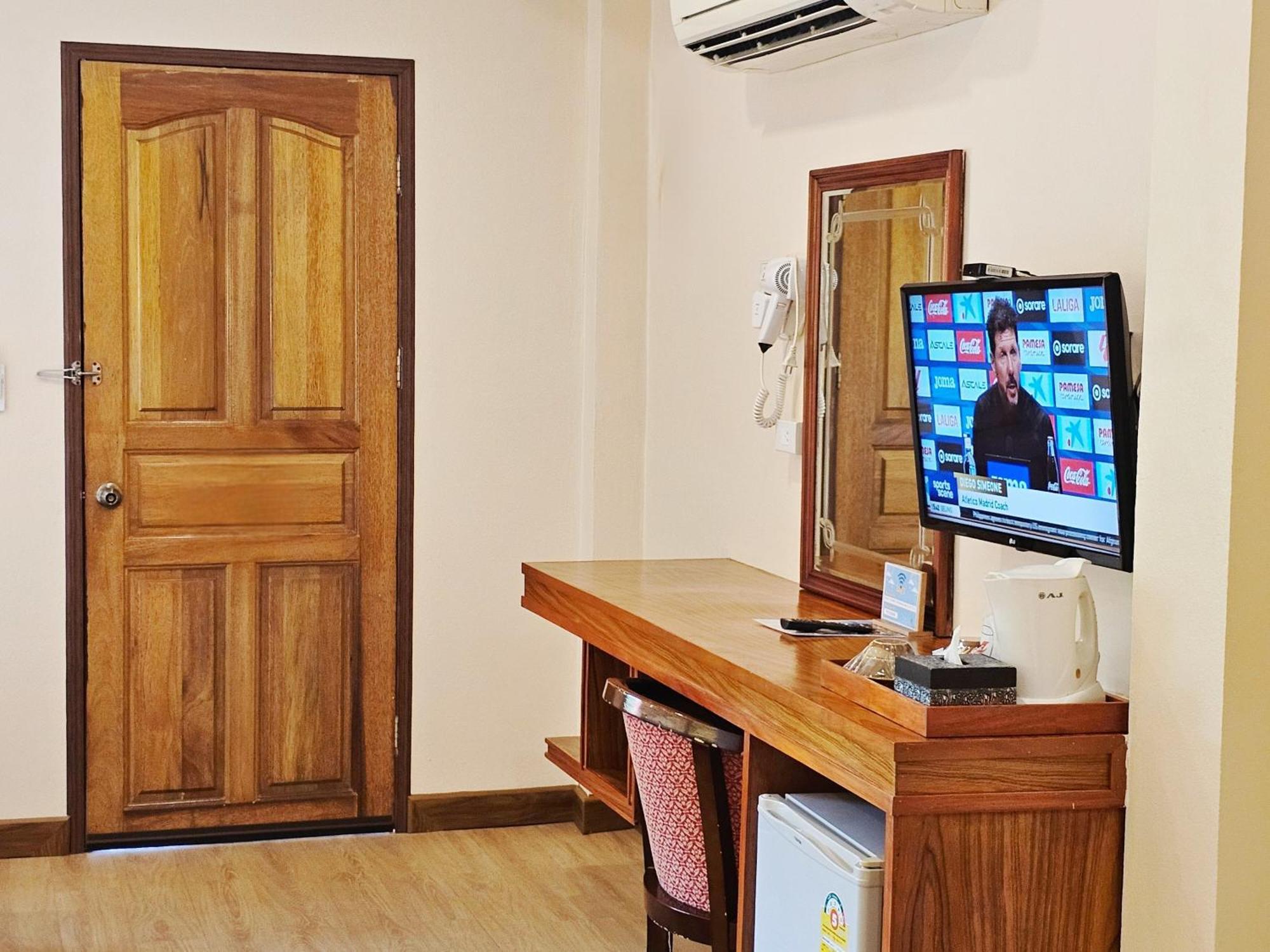 Phaithong Sotel Resort Chalong Ngoại thất bức ảnh