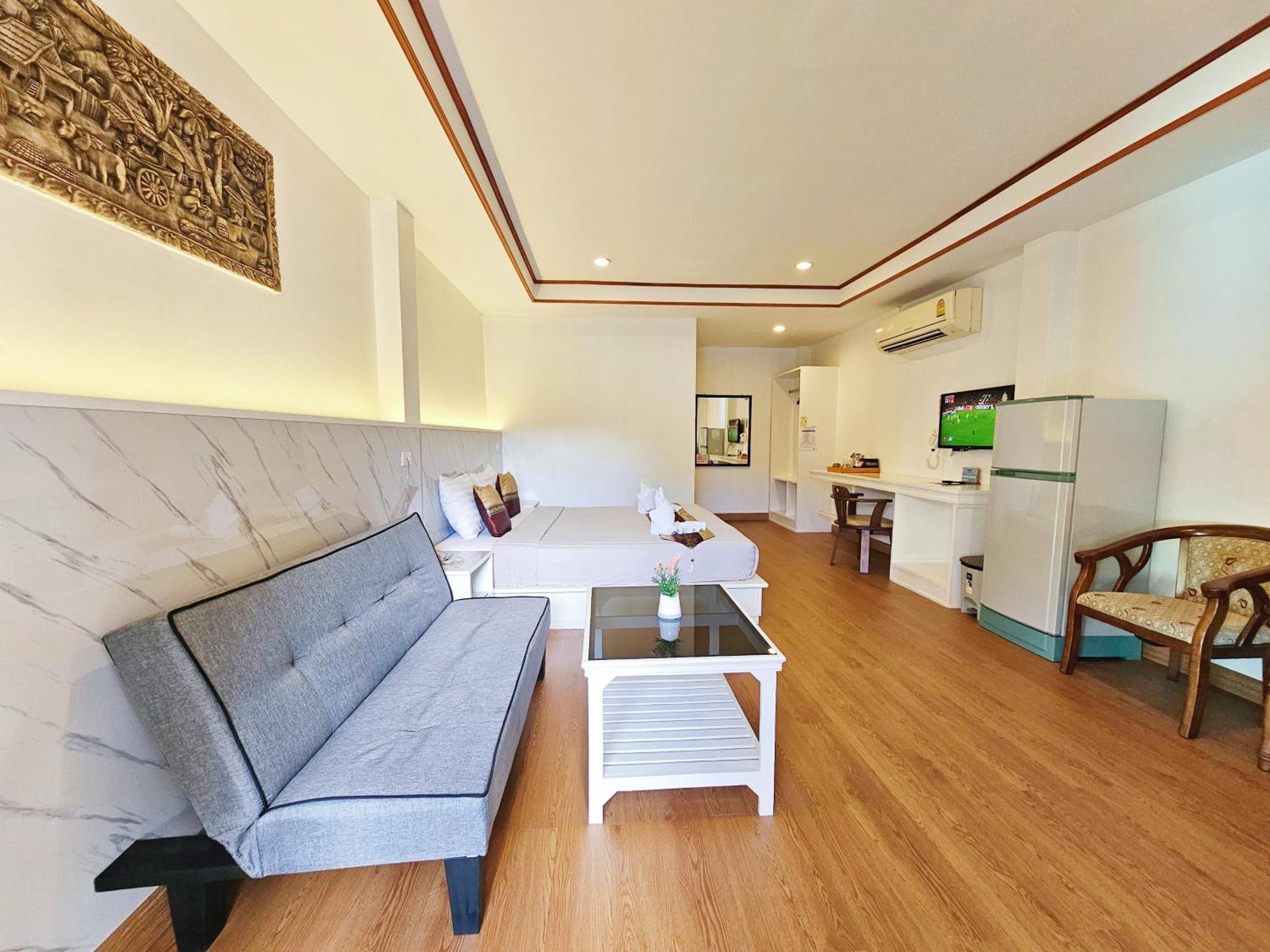 Phaithong Sotel Resort Chalong Ngoại thất bức ảnh