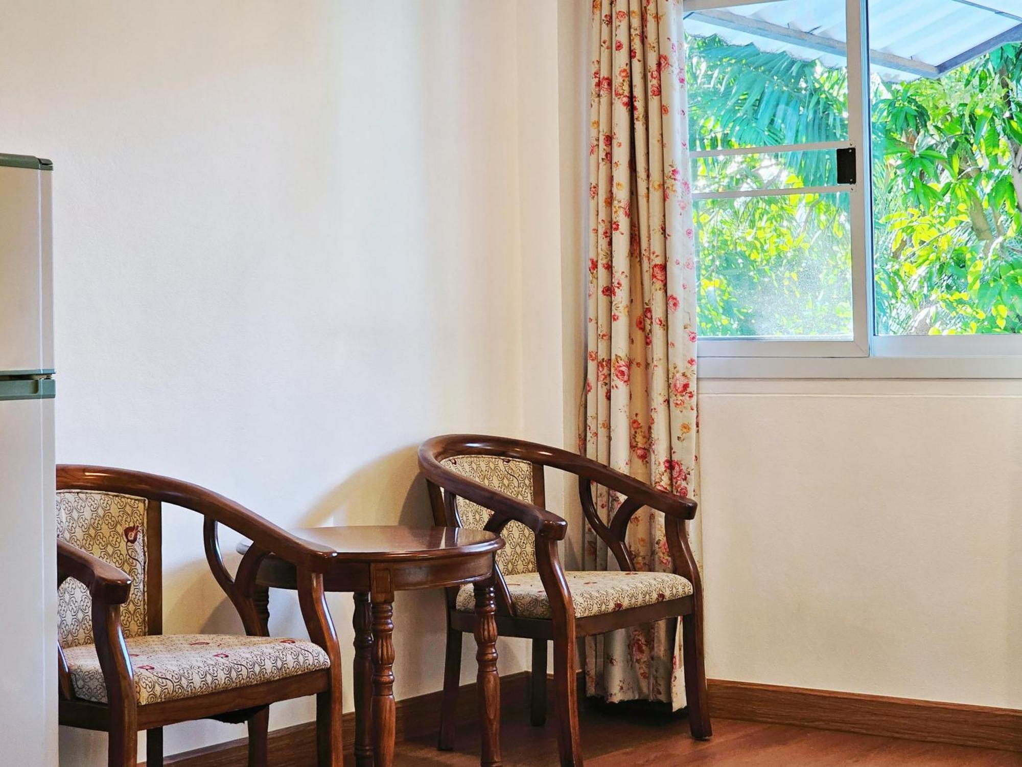 Phaithong Sotel Resort Chalong Ngoại thất bức ảnh