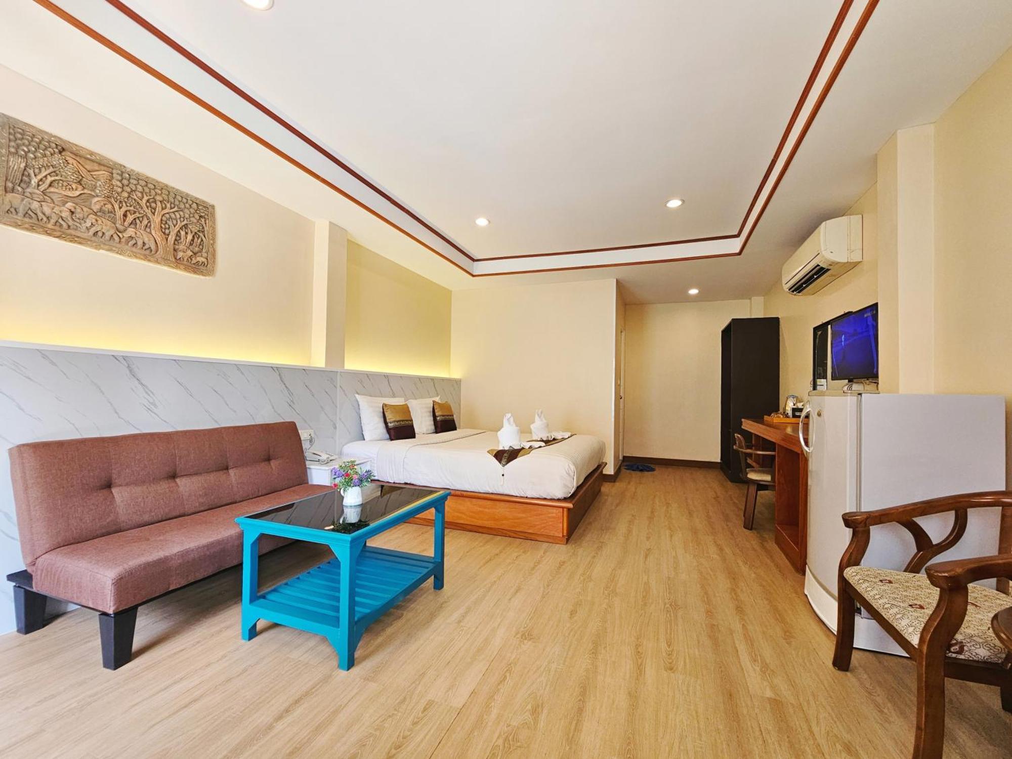 Phaithong Sotel Resort Chalong Ngoại thất bức ảnh